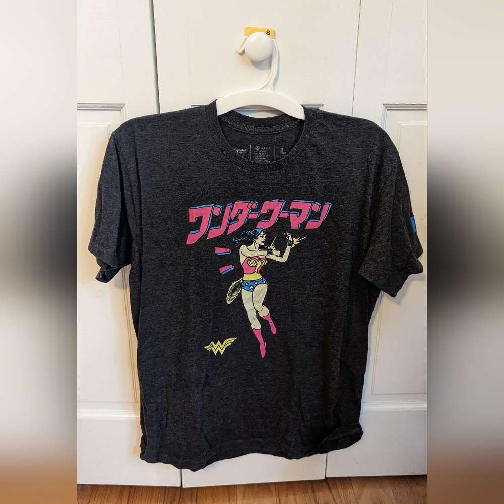 Wonder Woman Shirt - Japanese